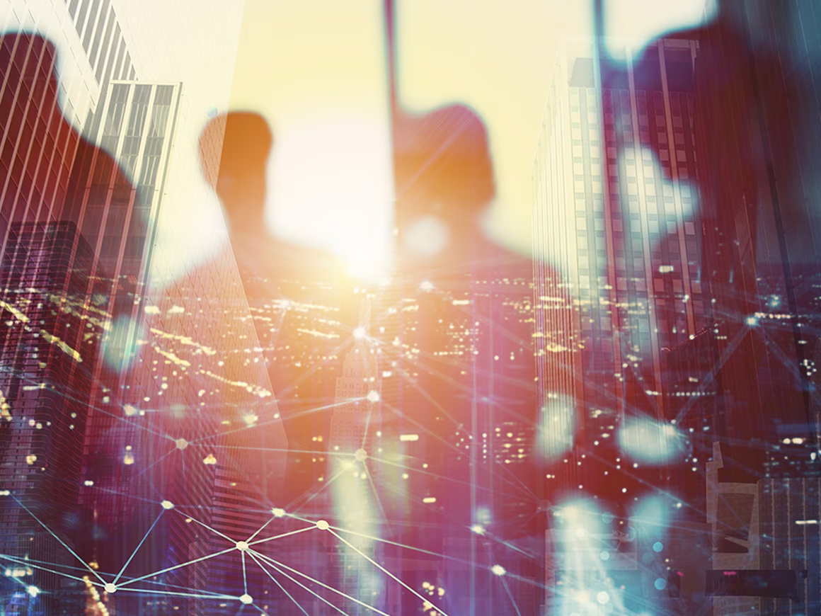 «Лучший экспромт – это заранее продуманный план»: о чем говорить с зарубежными партнерами в феврале