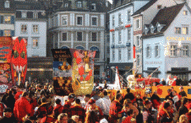 В Базеле начался ежегодный карнавал "Фаснахт". Фоторепортаж