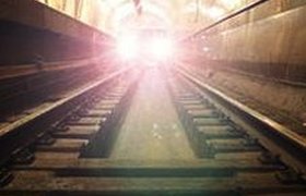 Прокуратура обеспокоилась большим количеством падений на рельсы в метро