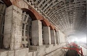 Из-за кризиса московское метро будет менее красивым