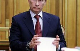 Путин повелел спасти футбольный клуб "Крылья Советов"