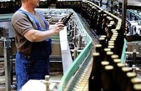 Работники Carlsberg устроили забастовку,потому что им запретили пить пиво