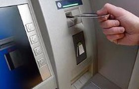 Банкоматы покажут комиссию за снятие наличных