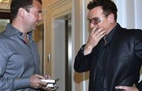 Медведев и Боно поговорили о СПИДе, полиомиелите и коррупции. ФОТО, ВИДЕО