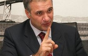 Группа "Ист" Несиса купила долю в греческом банке