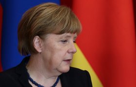 Присоединение Крыма нарушило мировой порядок, считает Меркель