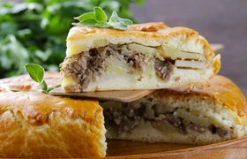 Рецепт пирога по-уральски с картофелем и мясом от исполнительного директора "Адамас"