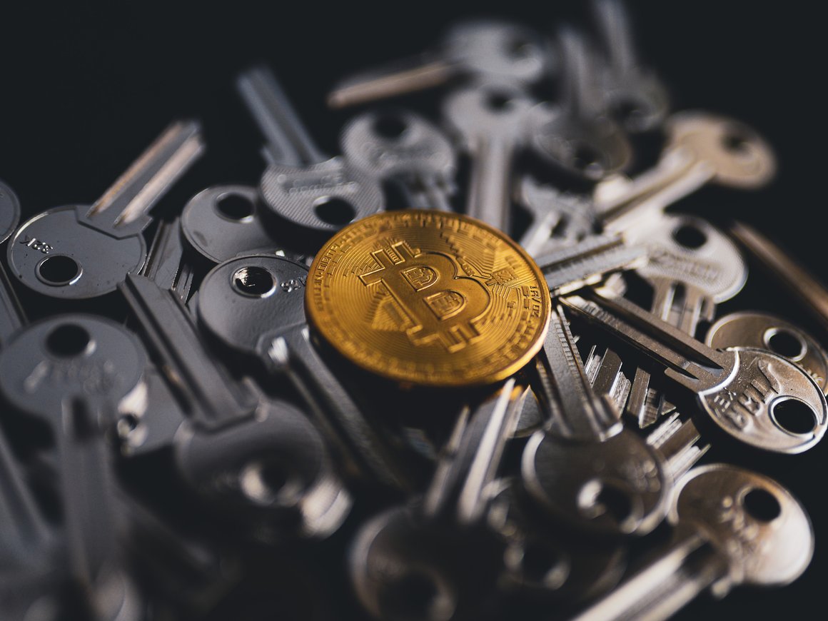 Кошелек Blockchain.com предупредил о блокировке пользователей из России с 27 октября