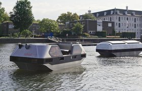 По каналам Амстердама запустили первое в мире водное беспилотное такси