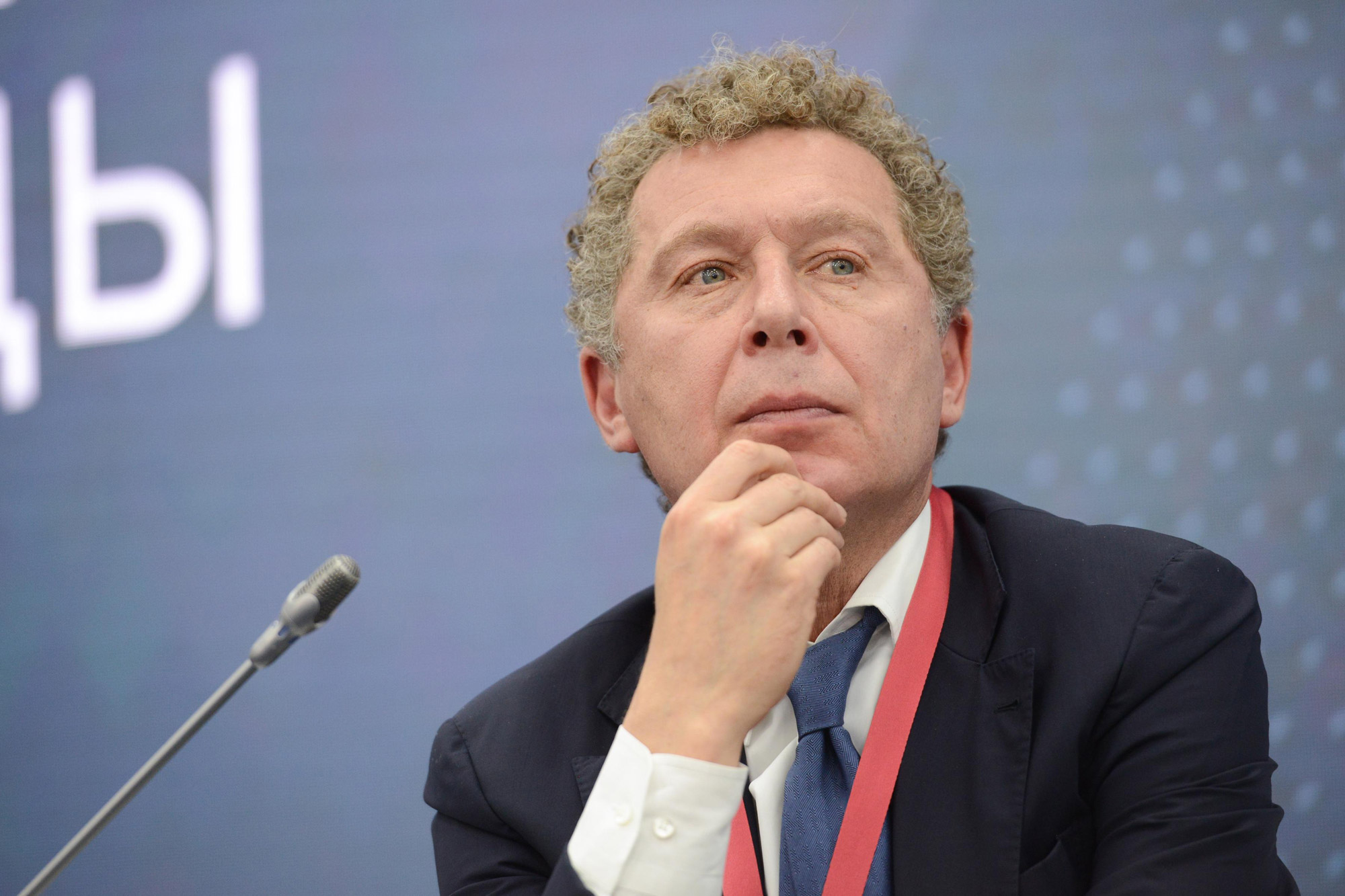 «Полная свобода действий»: зачем Александр Мамут деофшоризировал микрофинансовую компанию «Денум»