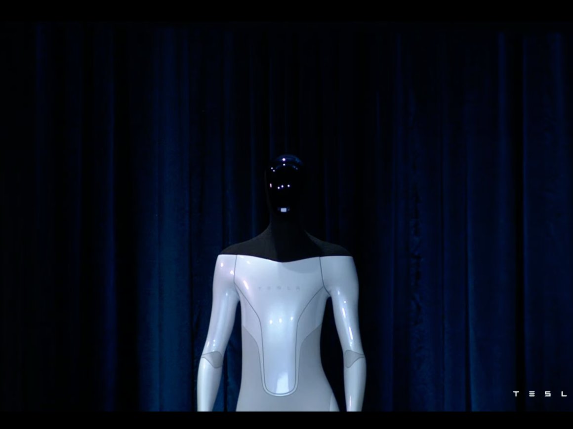 Tesla создаст робота-гуманоида Tesla Bot