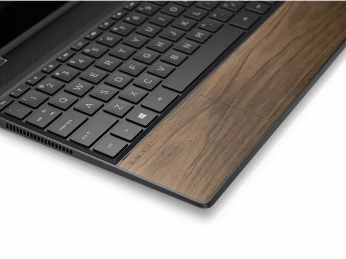 HP выпустила серию ноутбуков в деревянной отделке