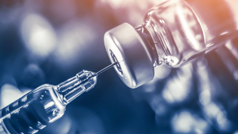 Вакцина против COVID-19 может попасть в широкий доступ уже в 2021 году: девять причин для оптимизма