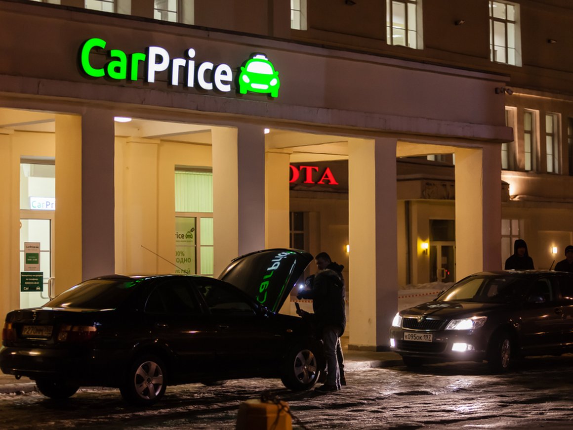 Денис Долматов покинул пост гендиректора CarPrice