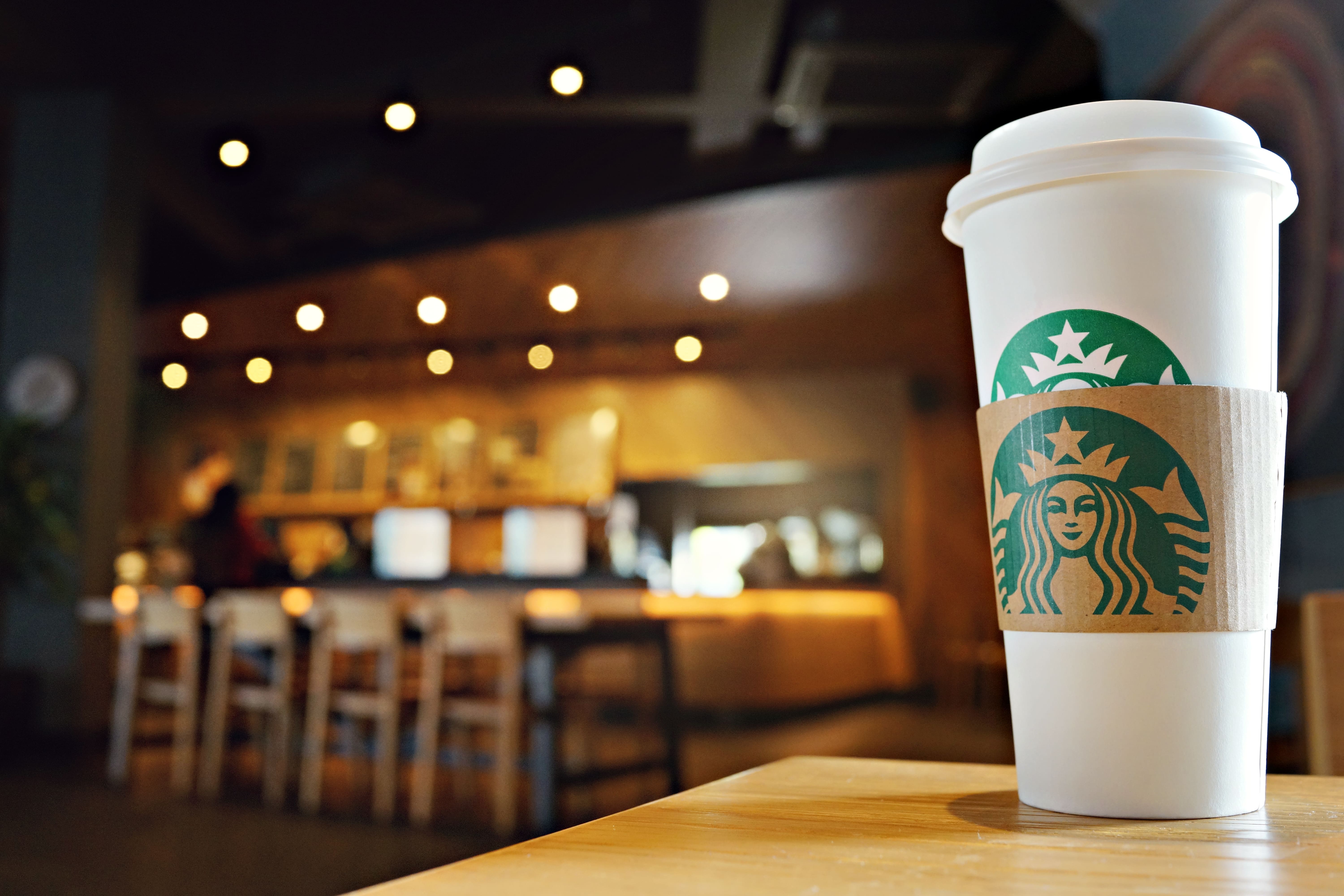 Starbucks уволит 1 тыс. сотрудников для оптимизации бизнеса