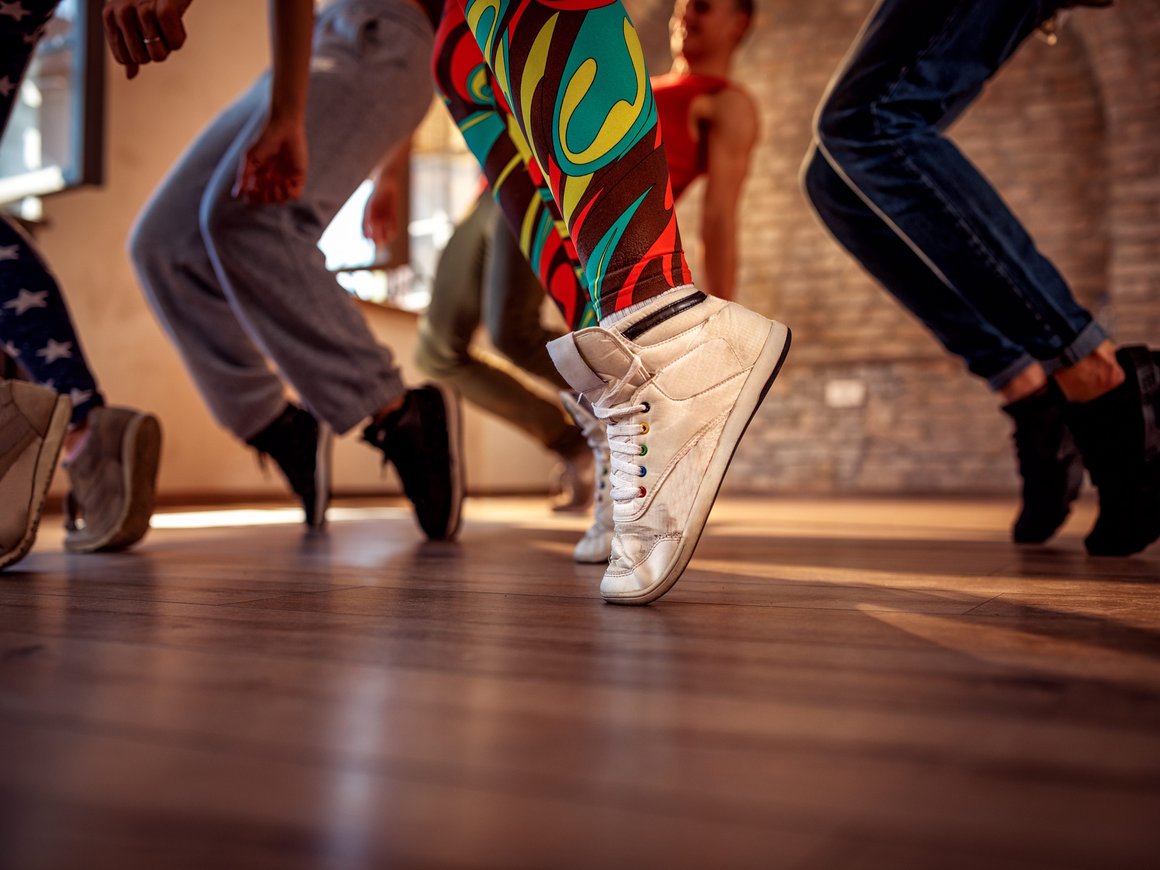 Открыла школу танцев с друзьями: можно ли превратить хобби в бизнес