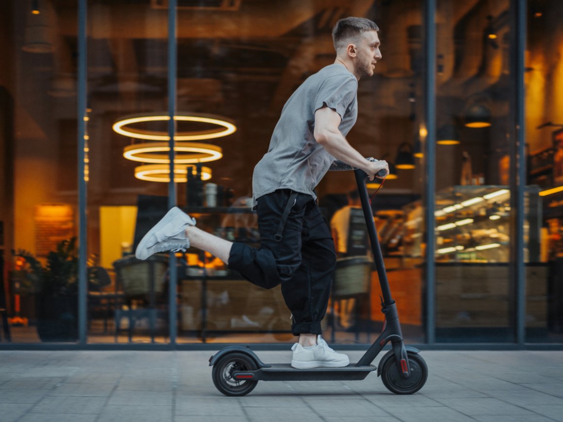 Сервис аренды электросамокатов URent привлек 150 млн рублей от группы инвесторов