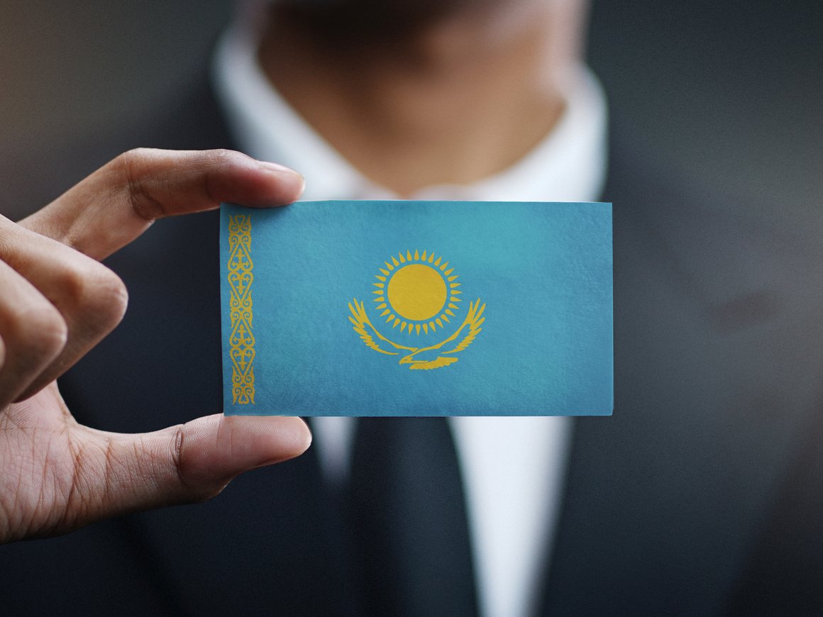 Нацбанк Казахстана предложил более строгие условия выдачи банковских карт нерезидентам