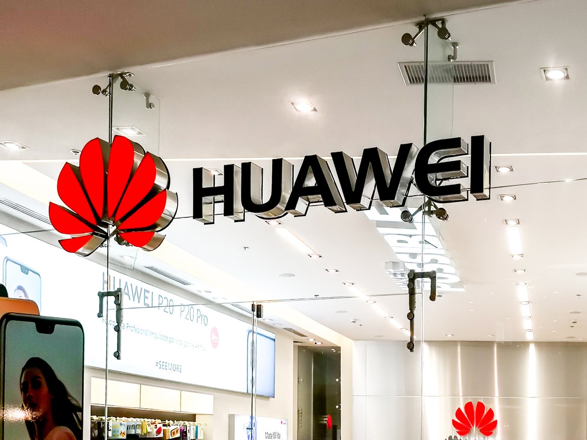 Huawei разделила бизнес в СНГ на две части