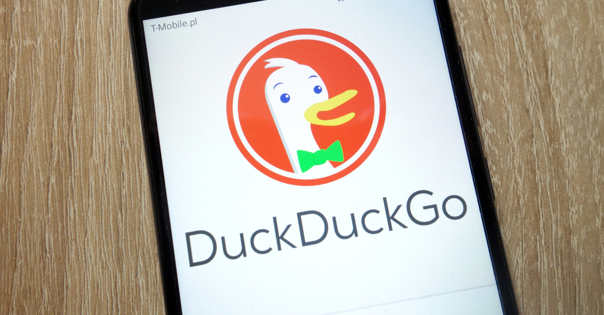 Поисковая система DuckDuckGo понизила в выдаче ресурсы российских государственных СМИ