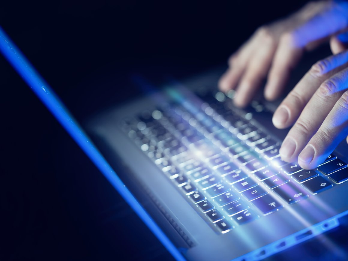 В даркнет слили данные более 100 тыс. карт российских банков