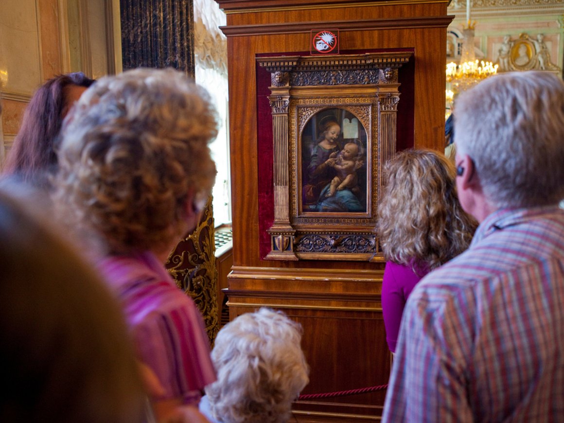 Все NFT-лоты из цифровой коллекции Эрмитажа продали на аукционе