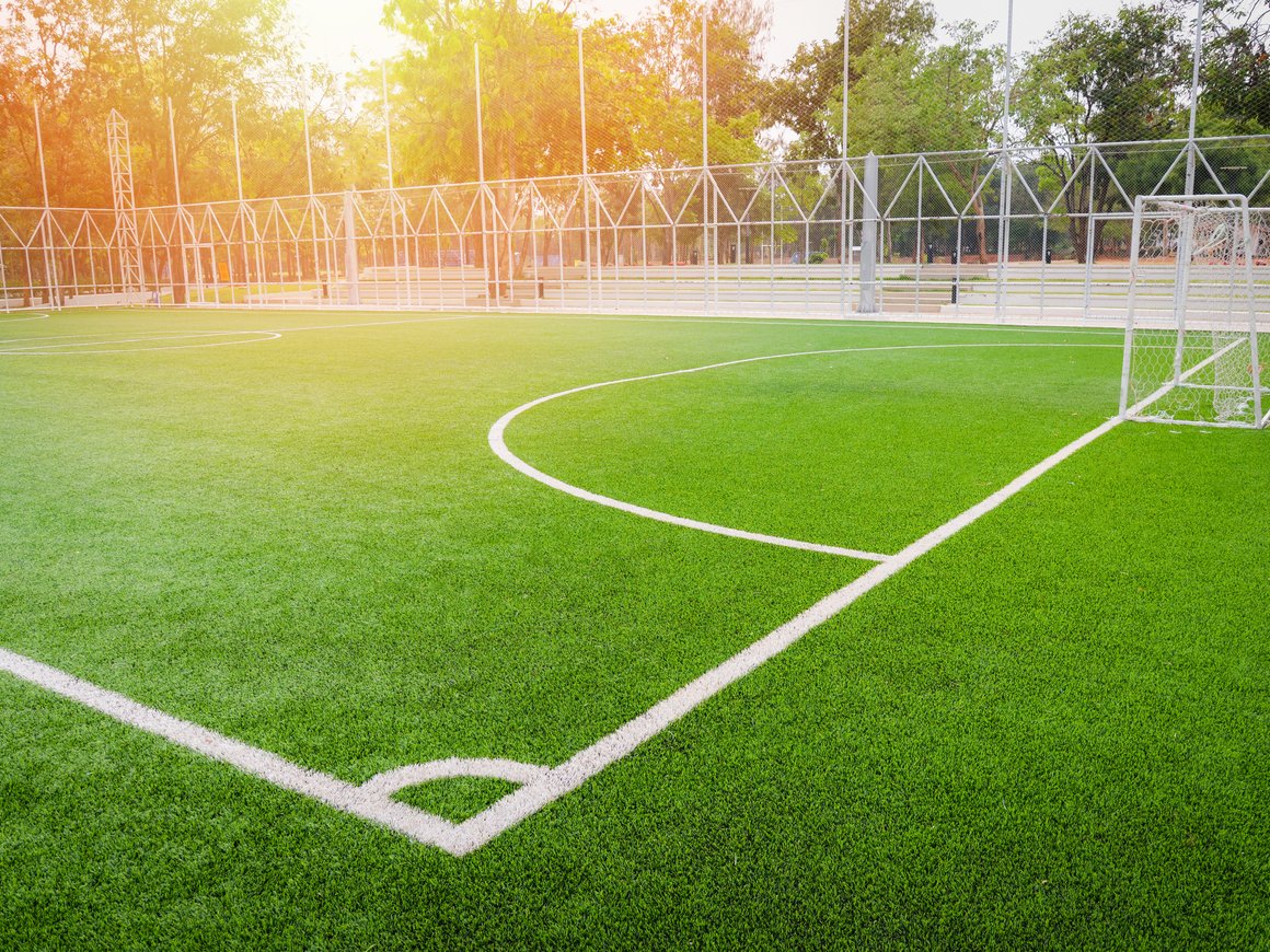 Lay’s построит футбольные поля из переработанных пачек от чипсов