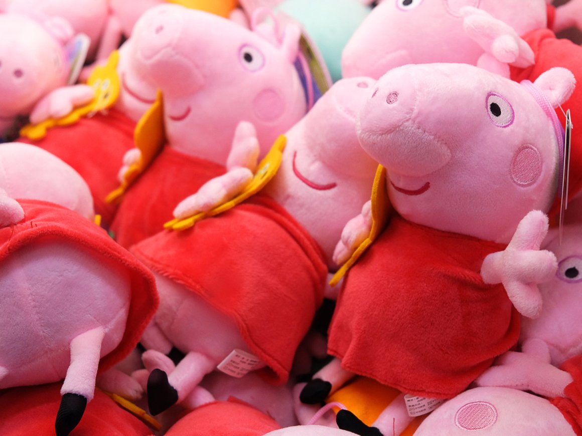 Российский производитель игрушек заплатит 33 млн рублей штрафа за свинку Пеппу