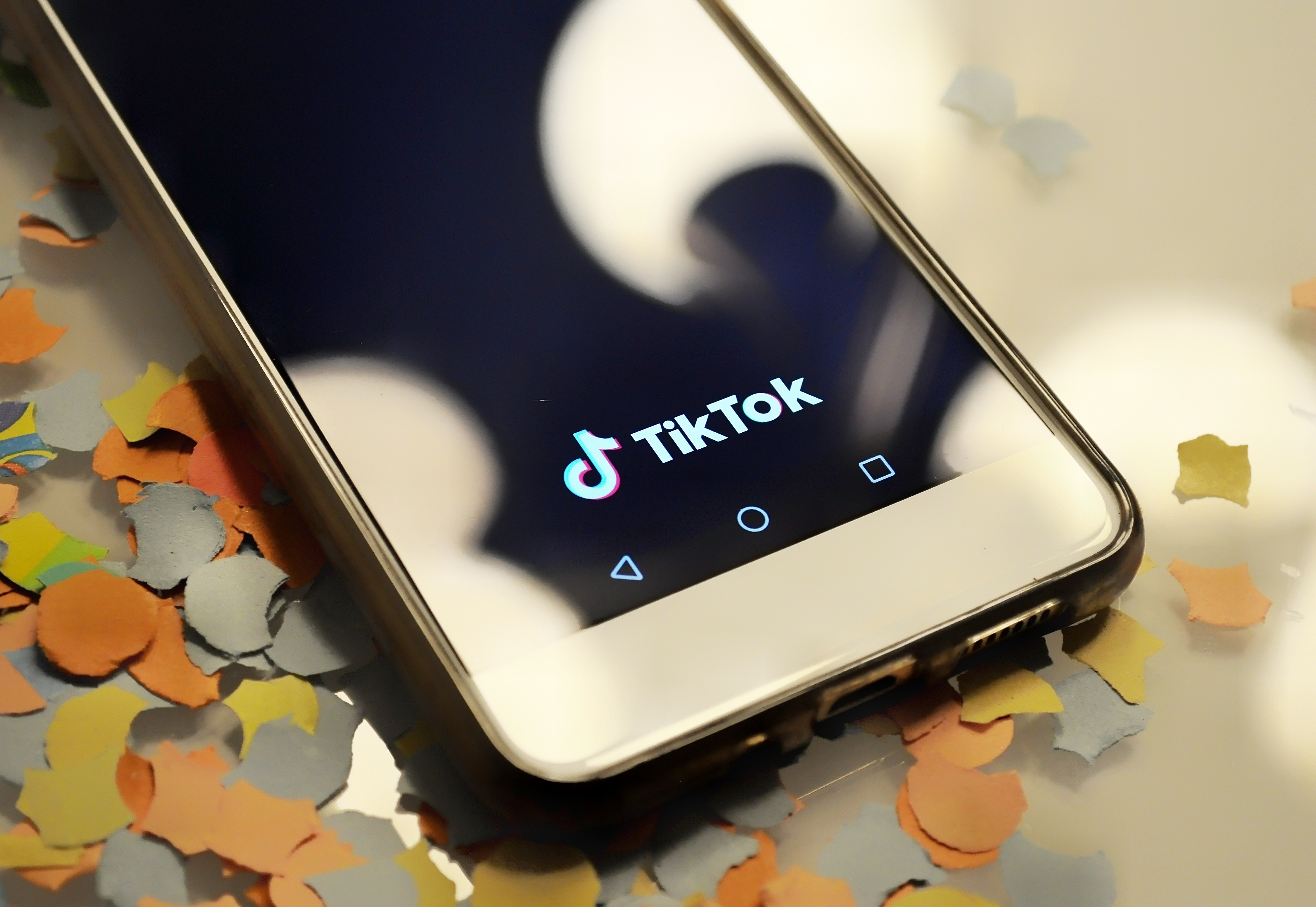 Взорвать TikTok: как бизнесу освоить популярную площадку