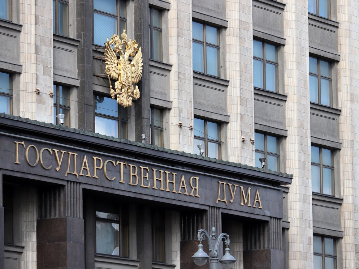 В Госдуму внесли законопроект, который позволит компаниям расторгать контракты из-за санкций