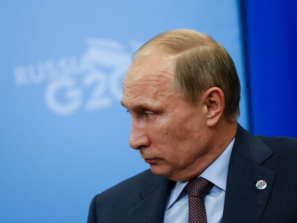 Владимир Путин запретил использовать иностранное программное обеспечение на критической инфраструктуре