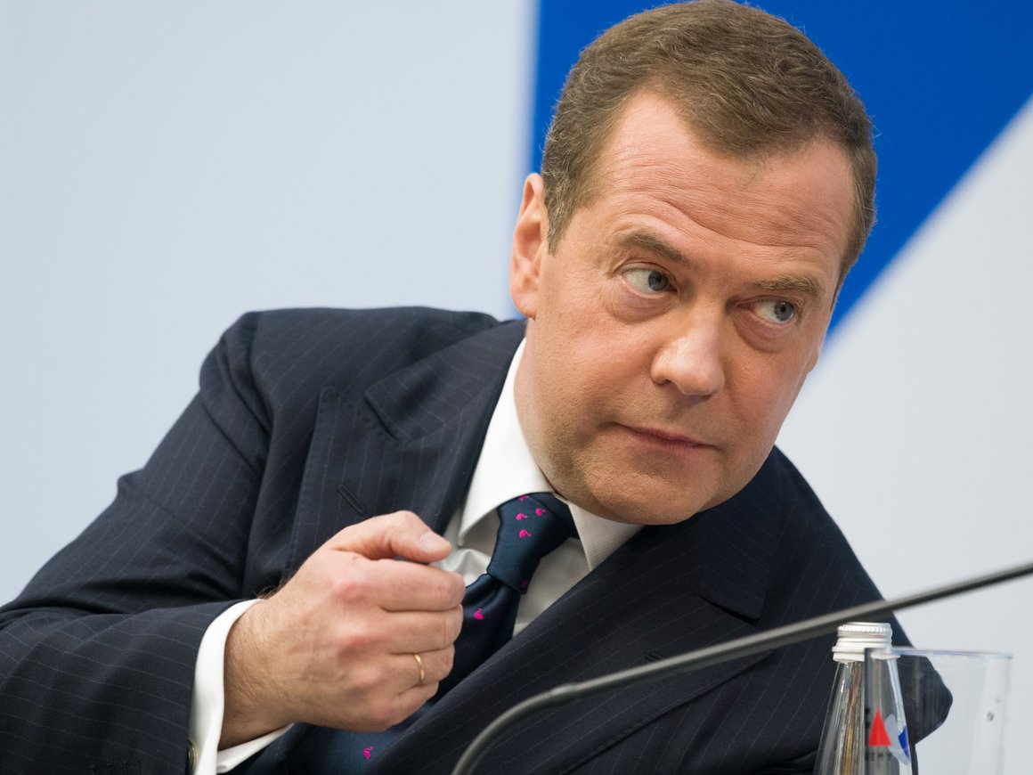 Дмитрий Медведев объяснил, почему IT-специалисты массово уезжают из России