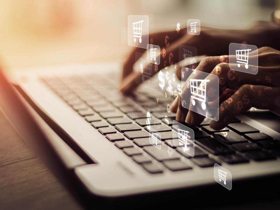 Sony PlayStation 4, iPhone, велосипед, кроссовки стали самыми популярными товарами года