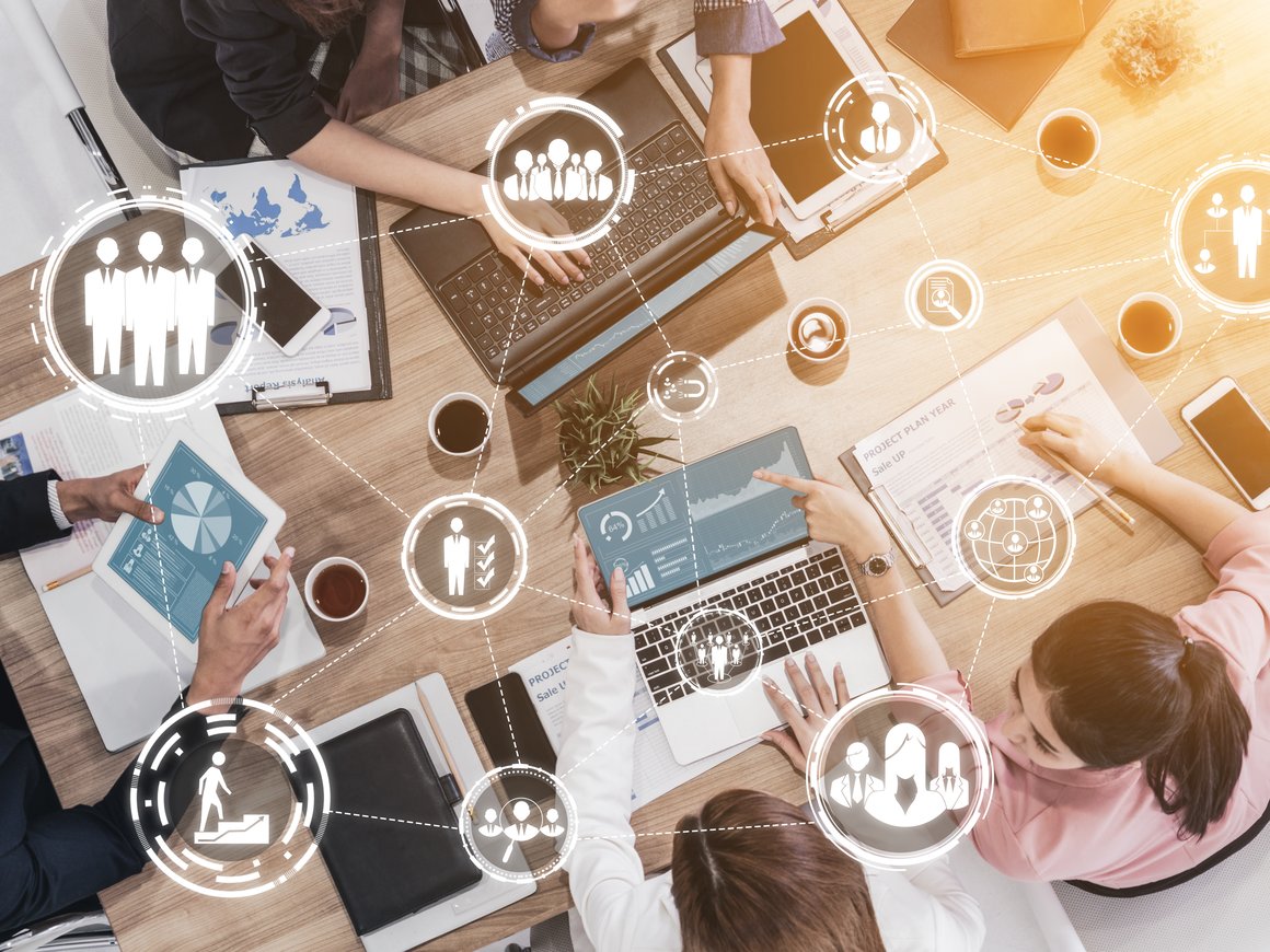 Как и для чего корпорации создают внутренние социальные сети