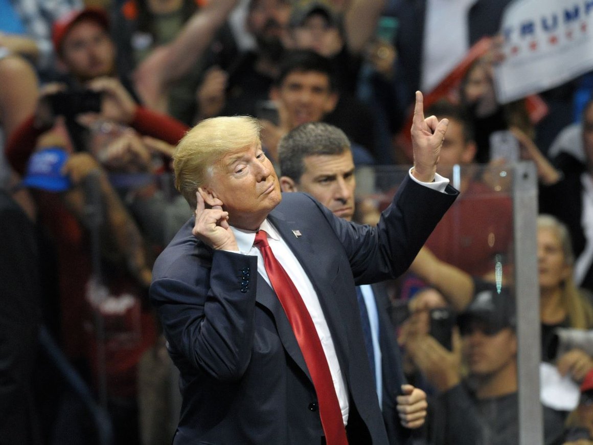 Крупнейший банк Нидерландов предсказал «полномасштабную рецессию» в ЕС из-за Трампа