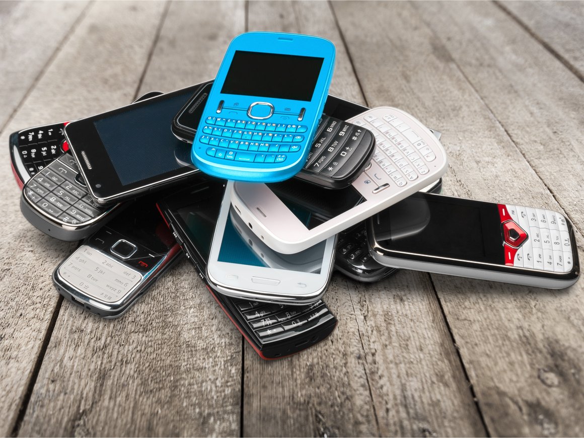 12 способов использовать старый смартфон