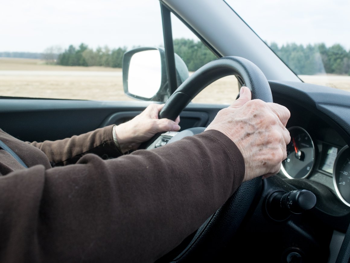 В Южной Корее будут допускать пожилых людей к вождению после тестирования в VR