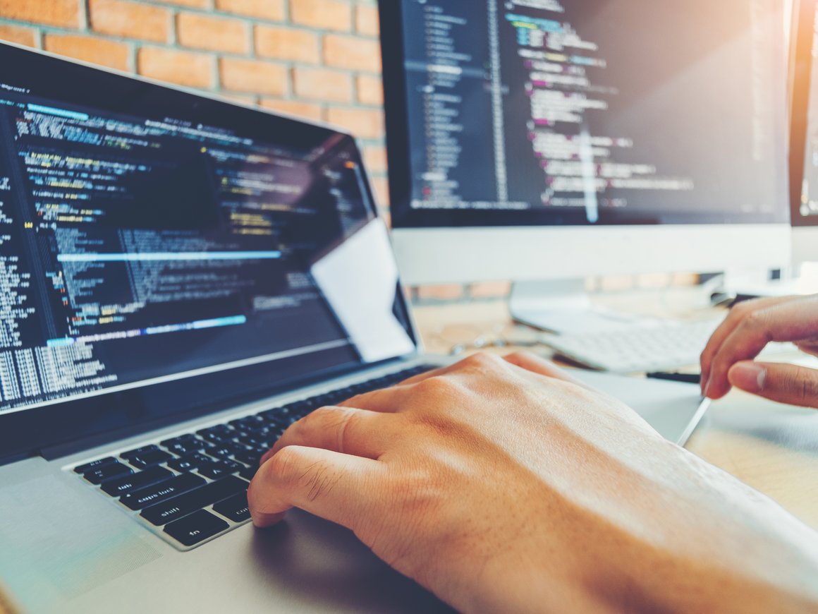 Российские госкомпании должны перейти на российские ОС и антивирусы к 2025 году