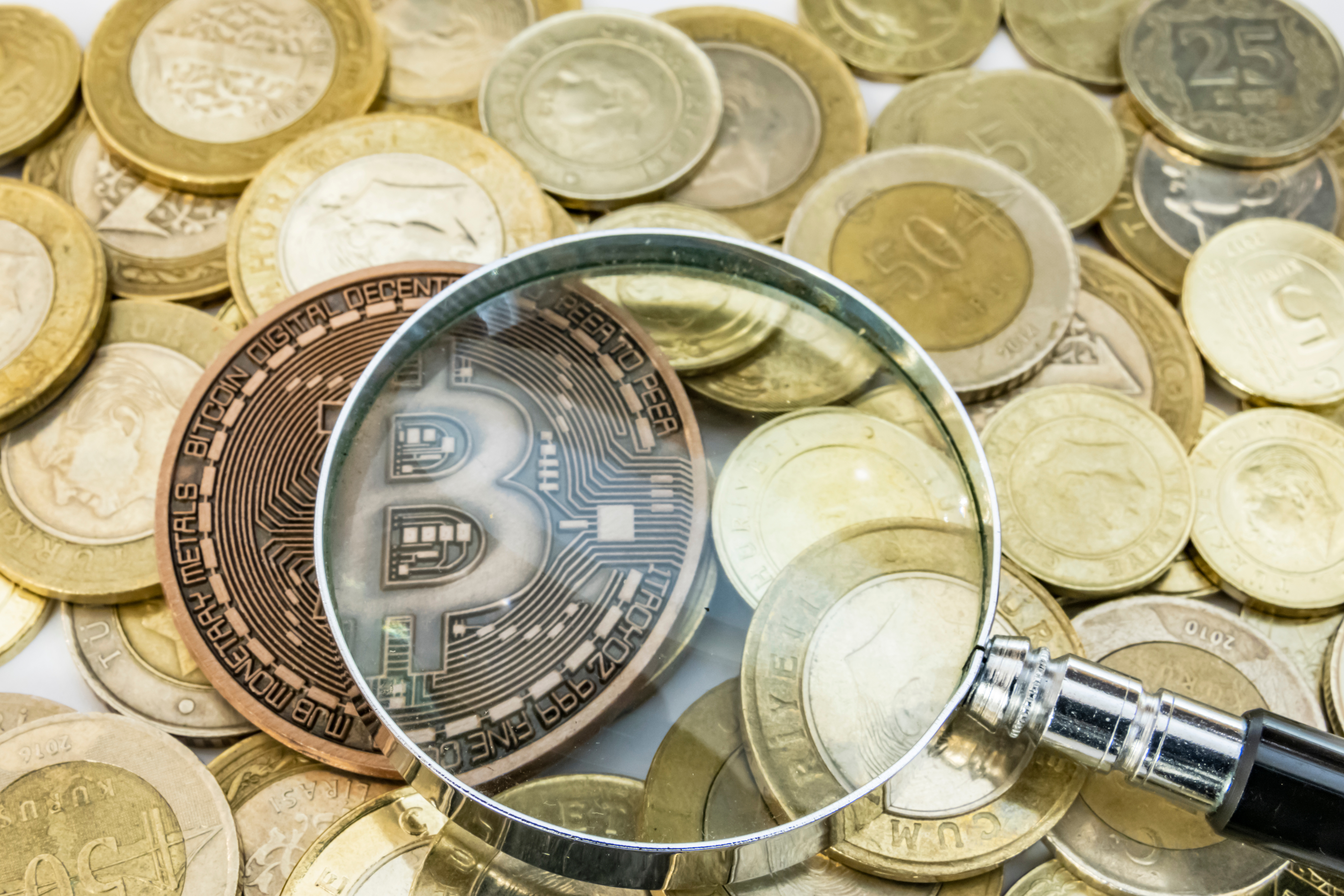 Какие факторы влияют на стоимость Bitcoin