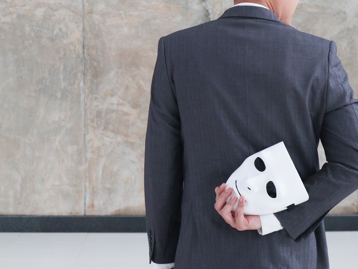 Rutube исчез из App Store, СК возбудил уголовное дело о манипулировании акциями «СПБ Биржи»: главное 18 июня