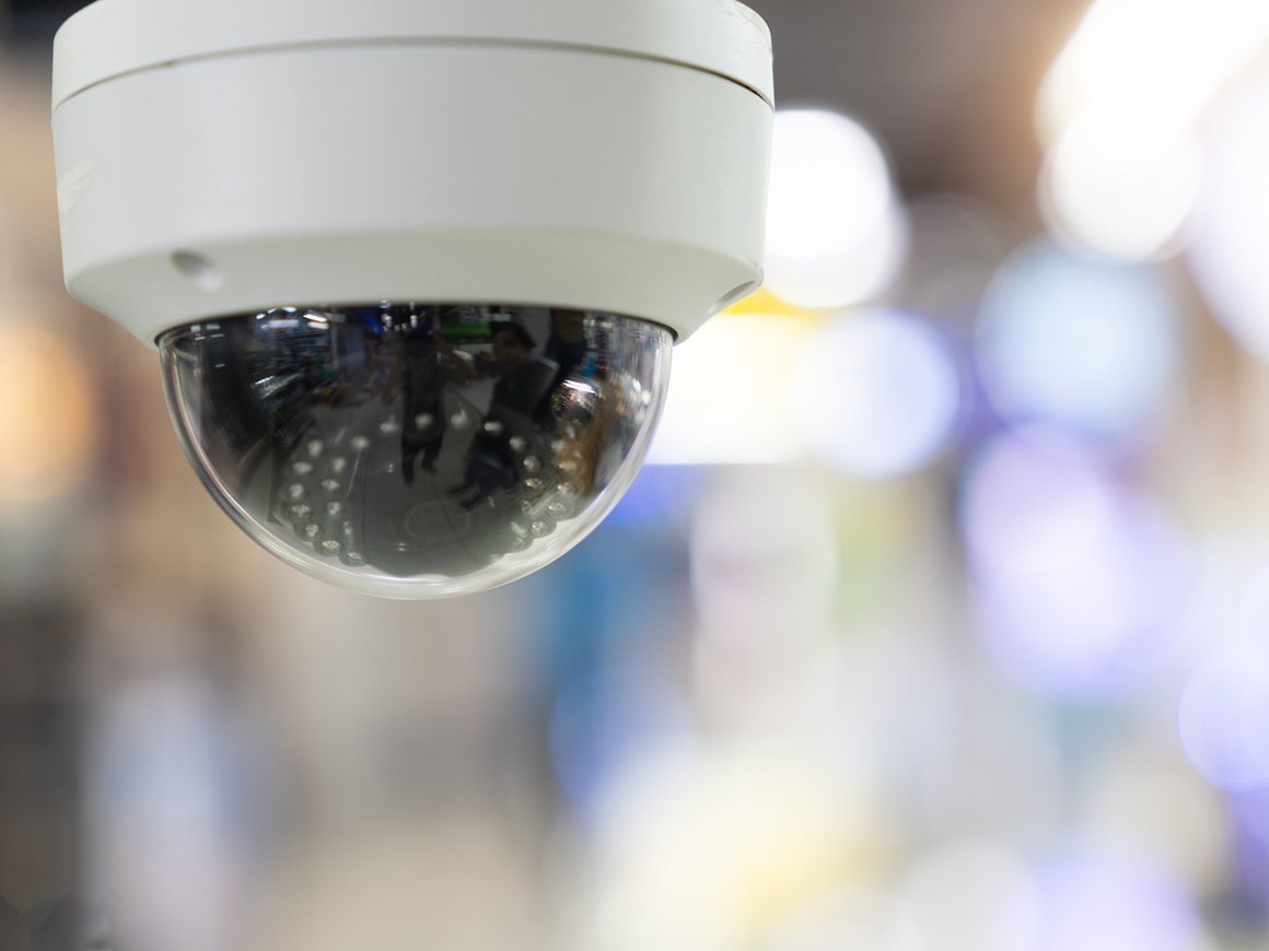 В России хакеры взломали тысячи камер видеонаблюдения в гостиницах и массажных салонах