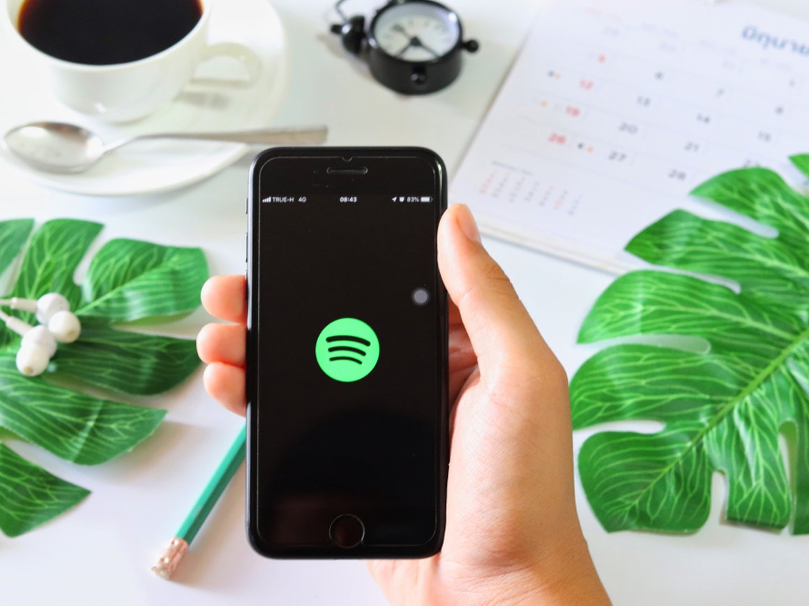 Количество пользователей Spotify в мире достигло 299 млн человек