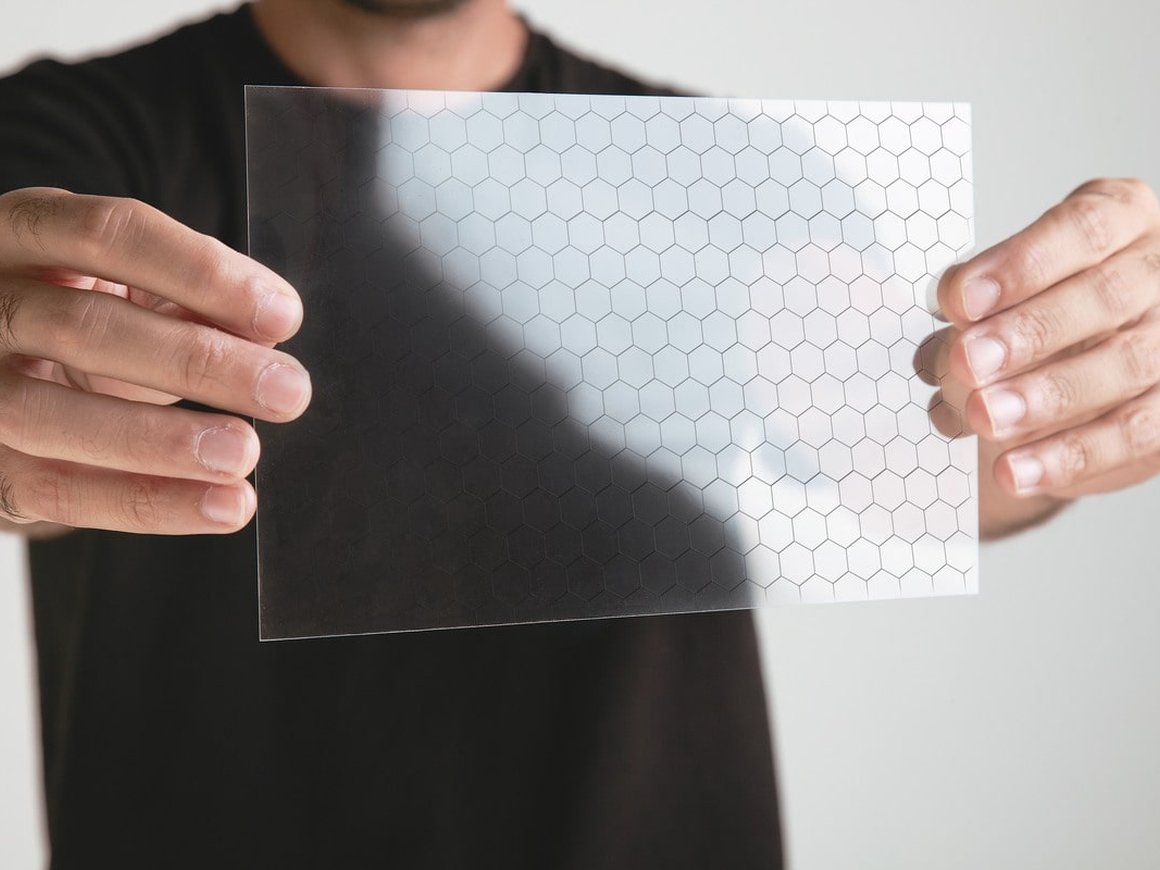 Тонкий, эластичный и прочный, как сталь: сможет ли графен изменить мир?