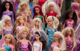 Mattel сделала куклу «Барби» трансгендером