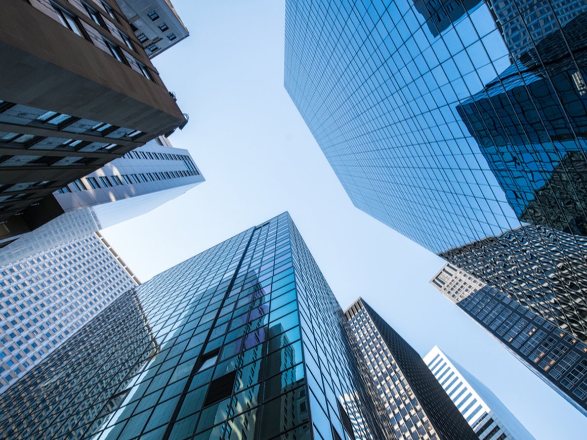 Чешские аналитики подсчитали, сколько международные корпорации заработали на пандемии COVID-19