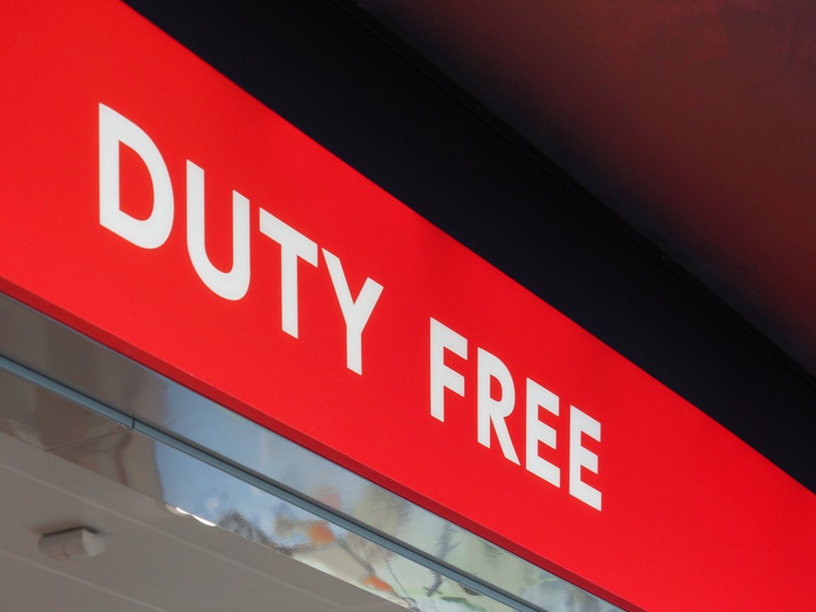В Москве и Санкт-Петербурге откроются магазины беспошлинной торговли