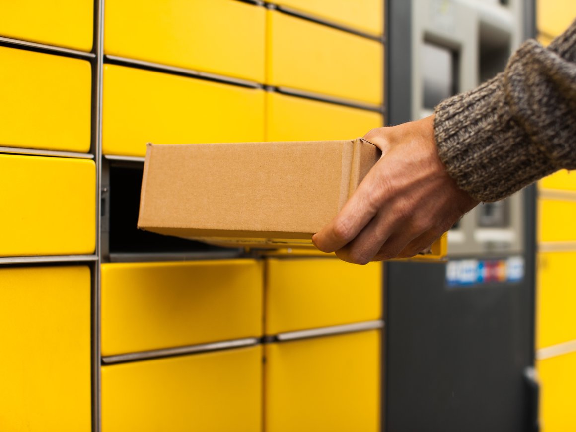 СДЭК: четверть россиян выбирают постаматы, чтобы не пересекаться с людьми