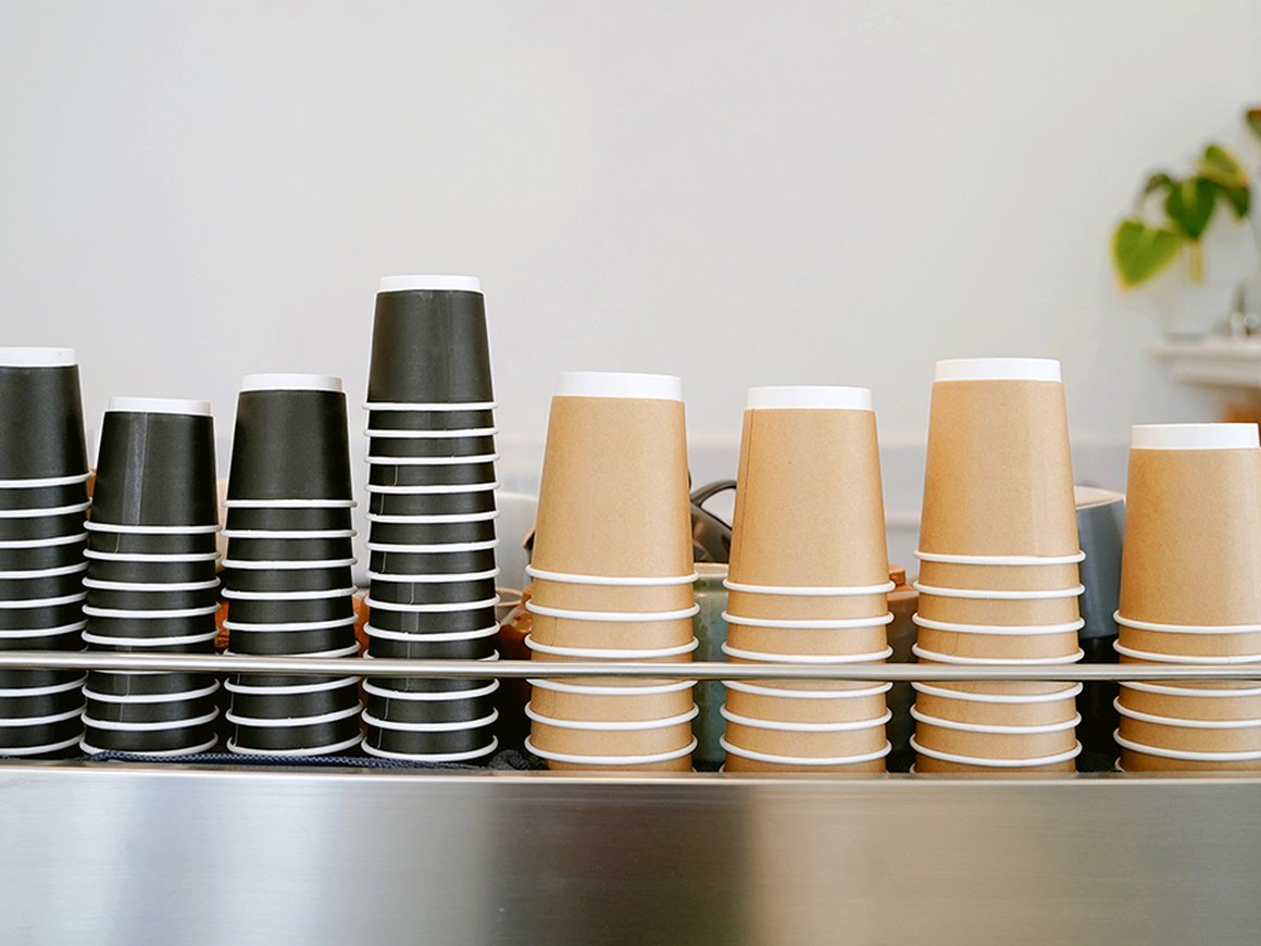 Бумажные стаканчики для кофе тоже вредят экологии — исследование