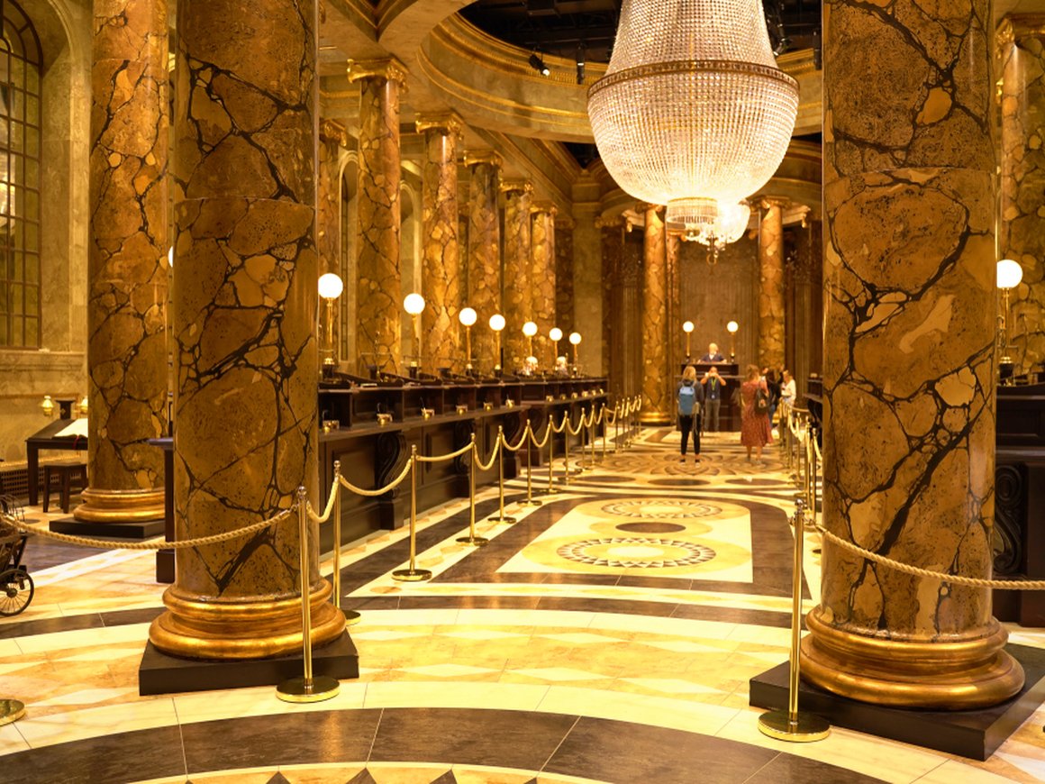 Копить нельзя потратить: как разобраться в банковских картах и что такое образовательный кредит