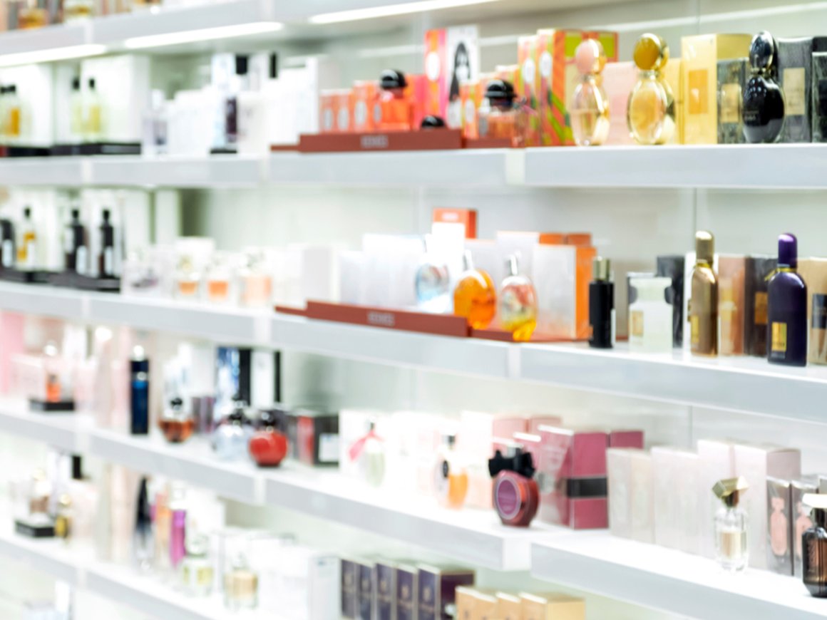 Минпромторг разрешил ввозить в Россию импортную парфюмерию по параллельному импорту